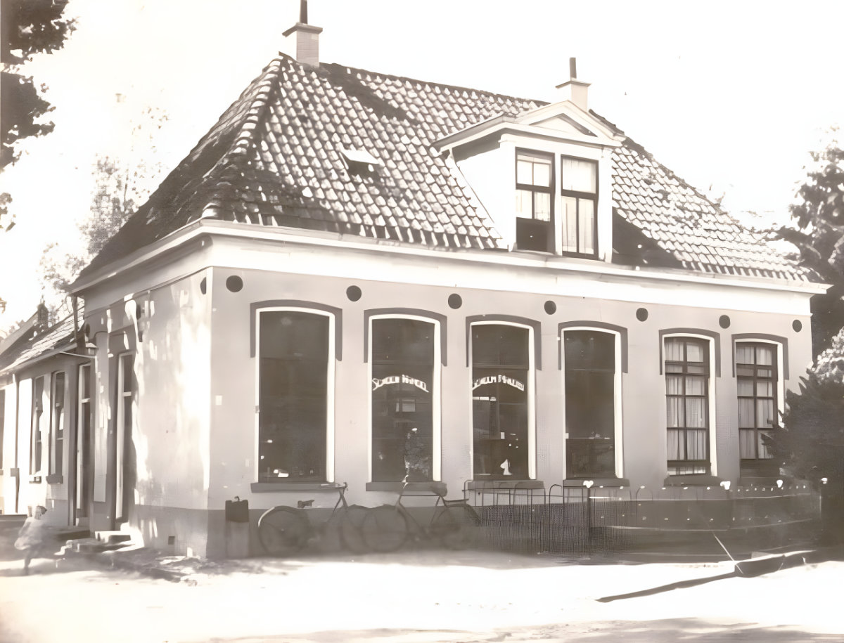 Huis aan het Oosteinde in originele stijl